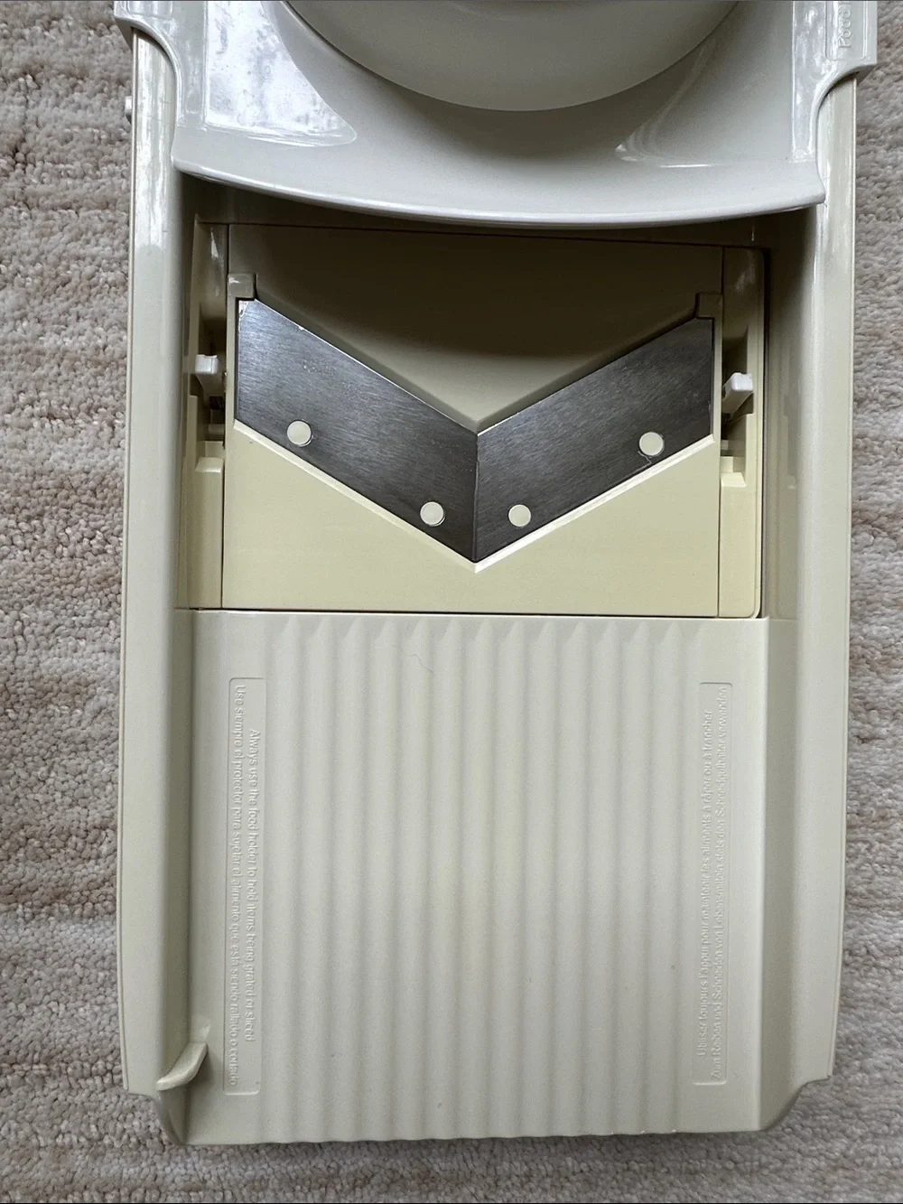 Pampered Chef Ultimate Mandoline #1109 Grater Slicer 4 Blades With Original Box